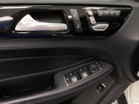 Used 2017 Mercedes-Benz GLE 43 AMG 4MATIC image 33