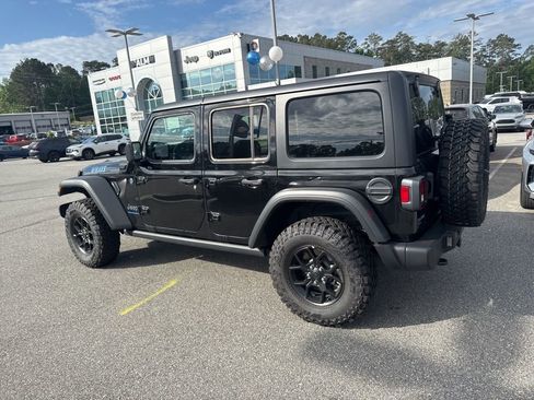 Used 2025 Jeep Wrangler Unlimited Sport S 4xe AWD/4WD image 11