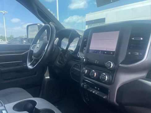 Used 2024 RAM 2500 Big Horn AWD/4WD image 30