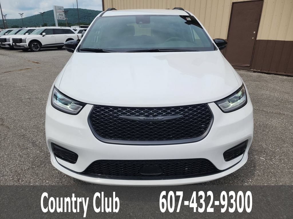 New 2026 Chrysler Pacifica Select w/ S Appearance Package FWD image 3