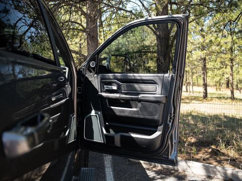 Used 2020 RAM 3500 Laramie AWD/4WD image 30