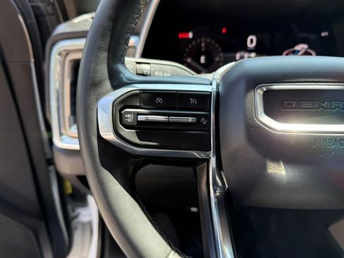 Used 2024 GMC Canyon Denali AWD/4WD image 26