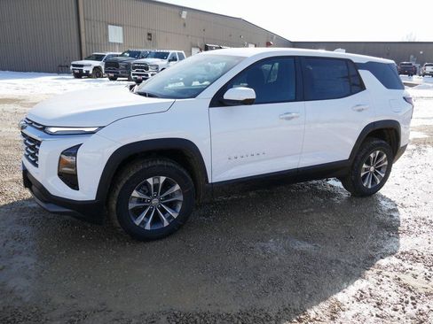 New 2026 Chevrolet Equinox LT image 7