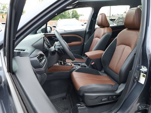 Certified 2025 Subaru Forester Touring w/ Popular Package - Touring AWD/4WD image 9