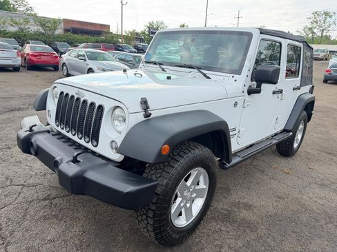 Used 2014 Jeep Wrangler Unlimited Sport w/ Quick Order Package 24S AWD/4WD image 1