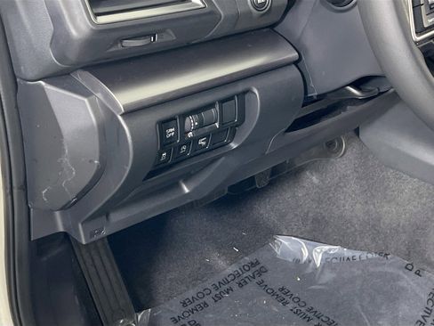 Used 2023 Subaru Crosstrek 2.5i Limited image 10