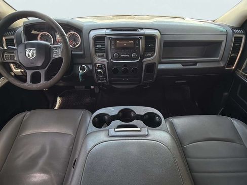 Used 2018 RAM 1500 ST AWD/4WD image 9