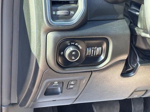 Used 2025 RAM 1500 Laramie w/ Sport Appearance Package image 8