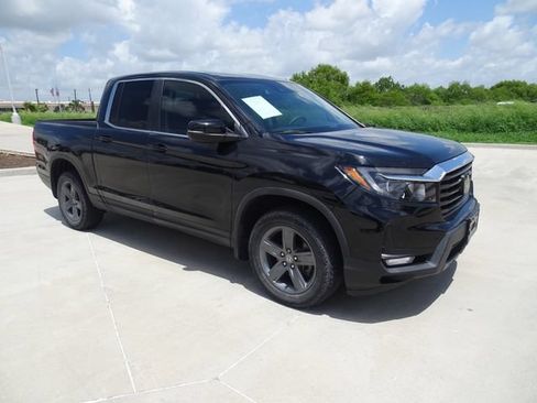 Certified 2023 Honda Ridgeline RTL image 3