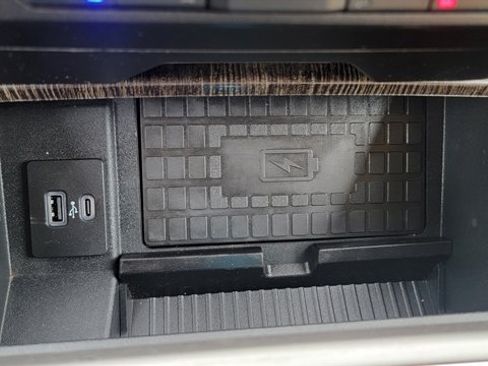 Used 2021 Ford F250 Lariat w/ Lariat Ultimate Package image 41