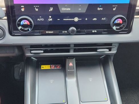 New 2026 Toyota C-HR AWD/4WD image 17
