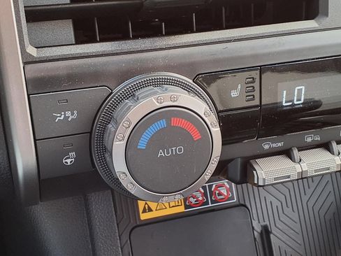 Certified 2026 Toyota 4Runner TRD Off-Road AWD/4WD image 14