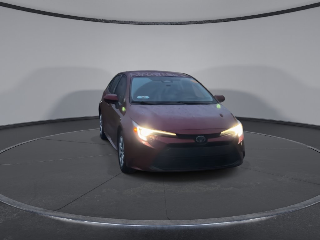 Used 2023 Toyota Corolla LE FWD image 3