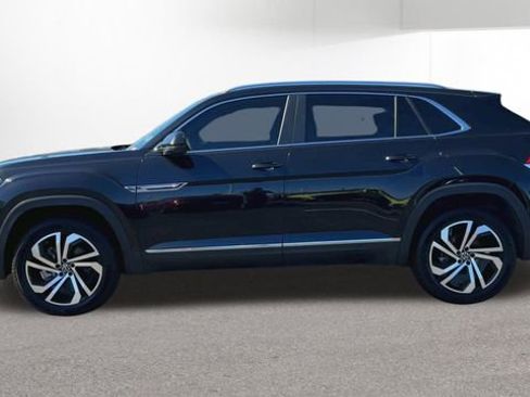 Used 2023 Volkswagen Atlas Cross Sport SEL image 5