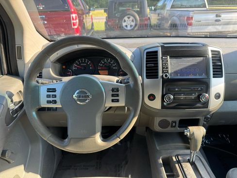 Used 2019 Nissan Frontier S RWD image 16