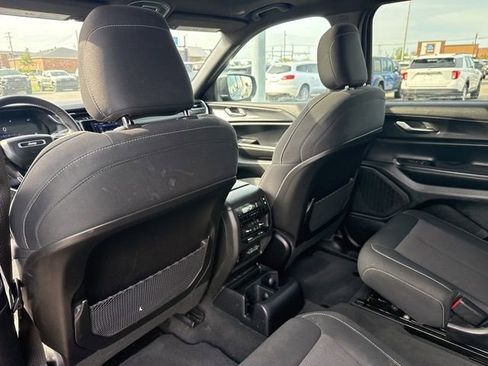 Used 2024 Jeep Grand Cherokee L Laredo w/ Luxury Tech Group I image 25