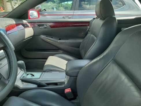 Used 2005 Toyota Solara SE FWD image 4