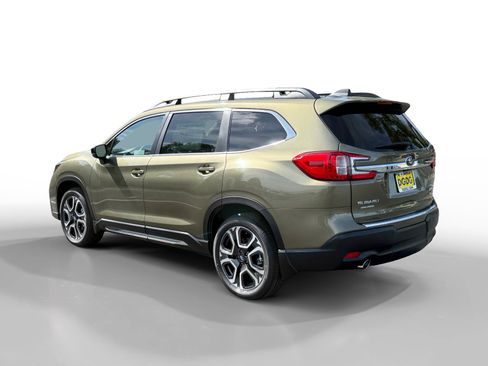 New 2026 Subaru Ascent Limited image 3