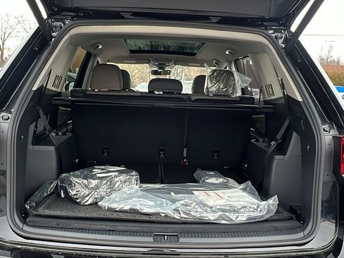 New 2026 Volkswagen Atlas SEL AWD/4WD image 16
