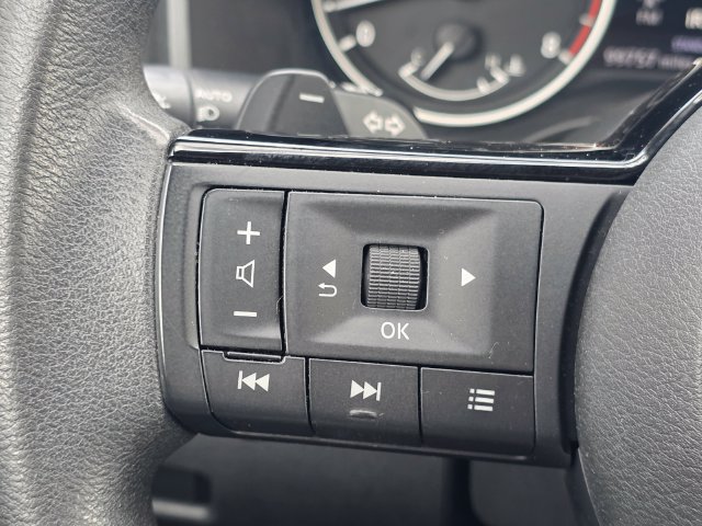 Used 2021 Nissan Rogue SV FWD image 32