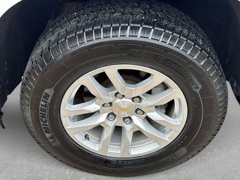 Used 2020 Chevrolet Silverado 1500 LT w/ All-Star Edition AWD/4WD image 11