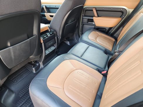 Used 2023 Land Rover Defender 110 X AWD/4WD image 23