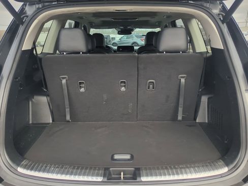 Used 2022 Kia Telluride SX w/ SX Prestige Package image 11