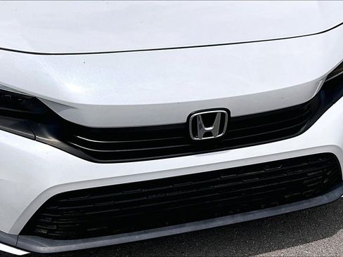 Used 2023 Honda Civic Touring image 25