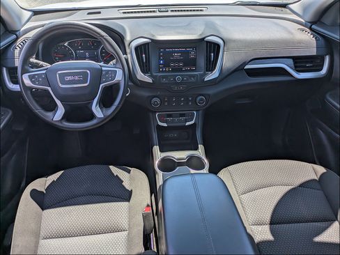 Used 2024 GMC Terrain SLE AWD/4WD image 16