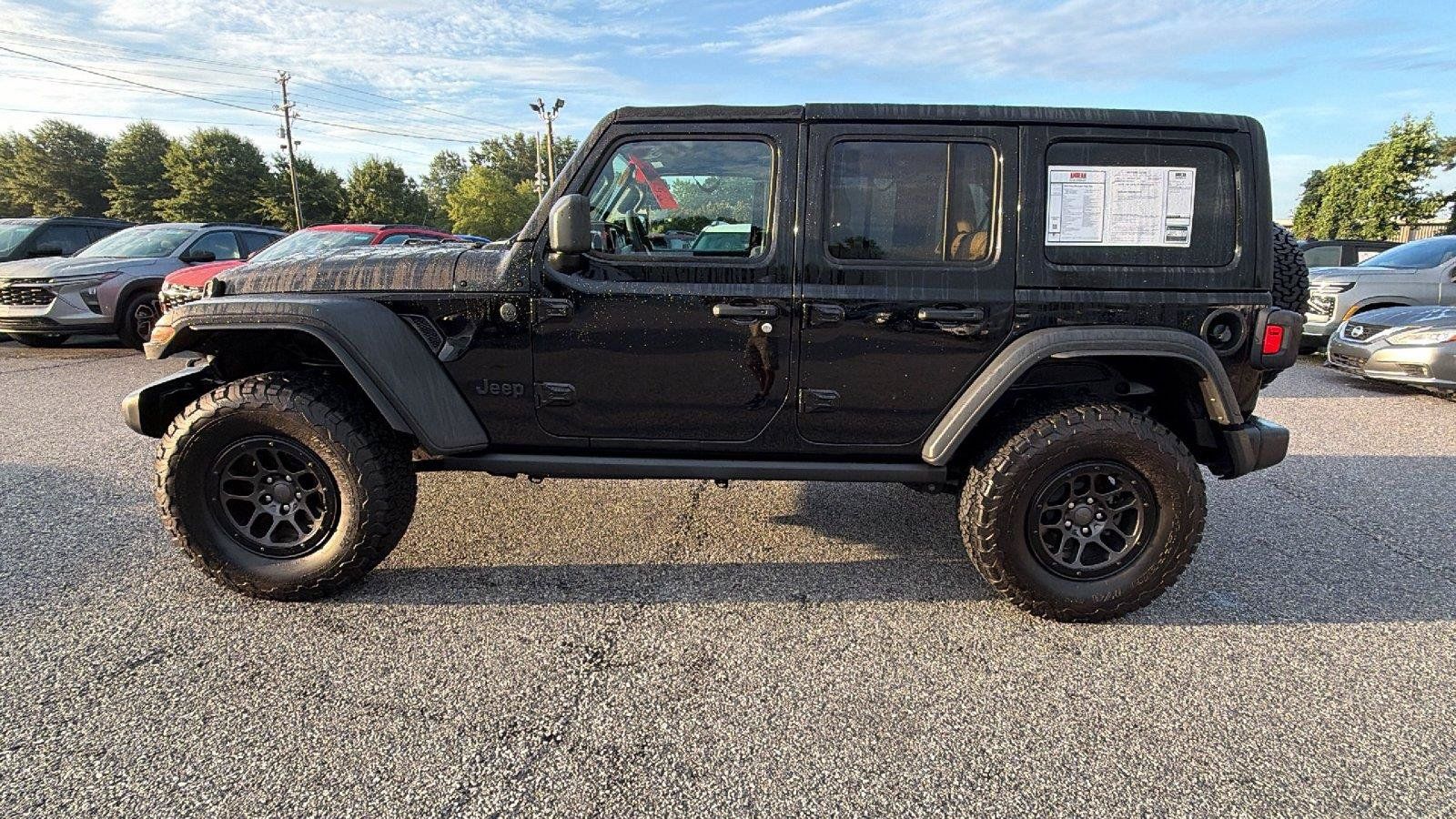 Used 2023 Jeep Wrangler Unlimited Sport AWD/4WD image 11
