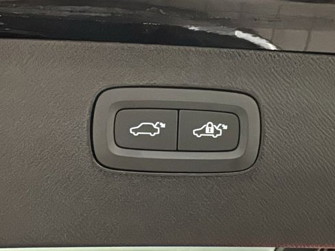 New 2026 Volvo XC90 B5 Core image 31