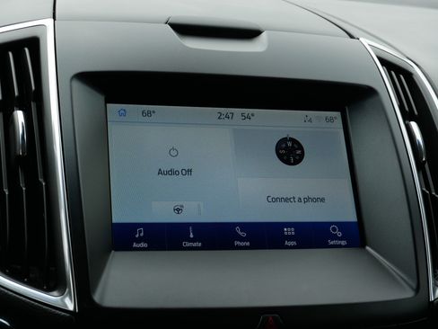Used 2019 Ford Edge Titanium FWD image 22