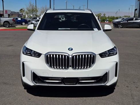 Used 2025 BMW X5 xDrive50e w/ Climate Comfort Package AWD/4WD image 8