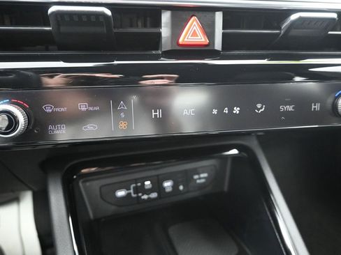 Certified 2025 Kia K5 GT-Line w/ GT-Line Premium Package image 22