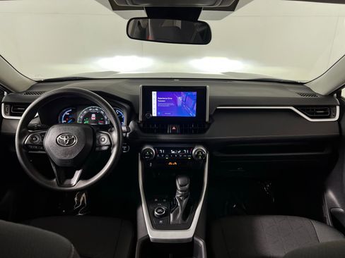 Certified 2025 Toyota RAV4 XLE image 23