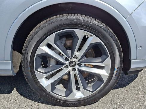 Used 2023 Audi Q7 3.0T Premium Plus w/ Premium Plus Package AWD/4WD image 8