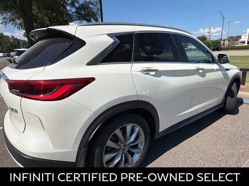 Certified 2020 INFINITI QX50 Luxe w/ Navigation Package FWD image 6