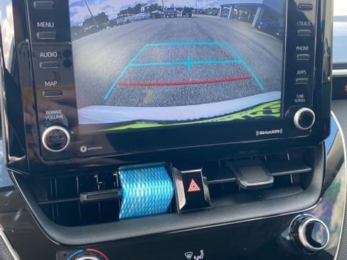 Used 2022 Toyota Corolla LE image 18