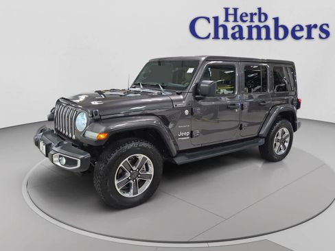 Used 2019 Jeep Wrangler Unlimited Sahara AWD/4WD image 10