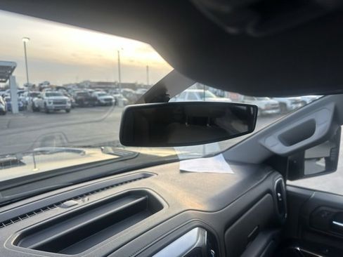 Certified 2022 Chevrolet Silverado 2500 LT w/ Convenience Package image 16