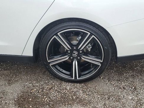 Used 2023 Honda Accord Sport image 5