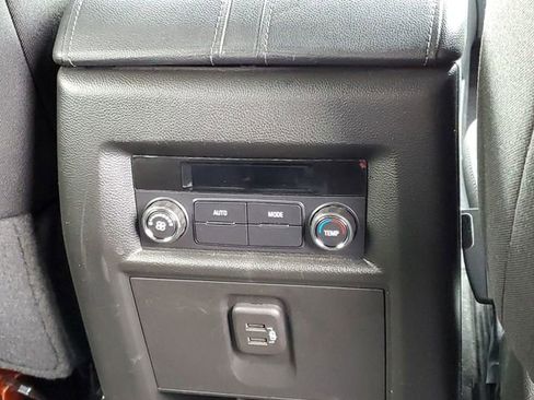 Certified 2023 Chevrolet Traverse LT FWD image 20