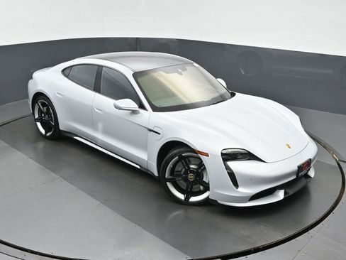 Used 2022 Porsche Taycan Turbo w/ Premium Package image 31