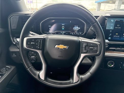 Used 2024 Chevrolet Silverado 1500 LT AWD/4WD image 27