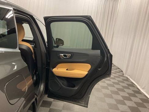 Used 2020 Volvo XC60 T5 Momentum w/ Protection Package Premier AWD/4WD image 27