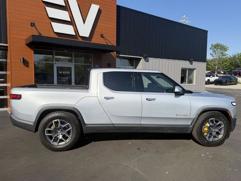Used 2023 Rivian R1T Adventure AWD/4WD image 8