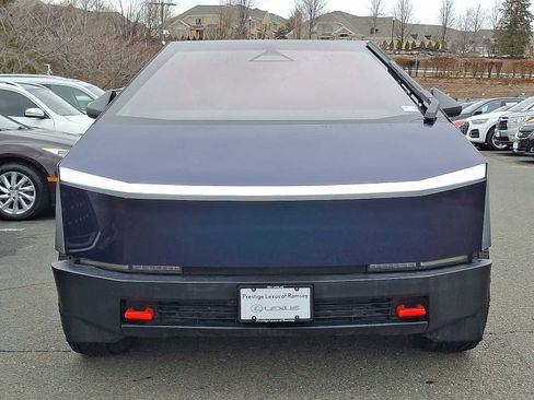 Used 2025 Tesla Cybertruck AWD Crew Cab image 2