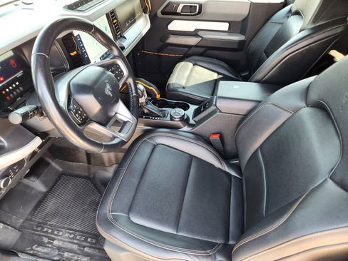 Used 2021 Ford Bronco Badlands image 14