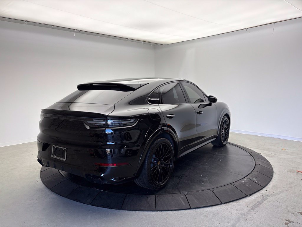 Certified 2023 Porsche Cayenne GTS AWD/4WD image 7