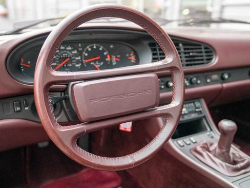 Used 1986 Porsche 944 Turbo image 20